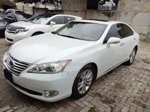 Lexus ES 2012 White