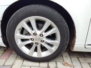 Lexus ES 2012 White
