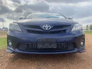 Toyota Corolla S 4dr Sedan (1.8L 4cyl 4A) 2013 Blue