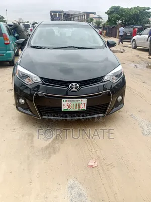 Toyota Corolla 2015 Black