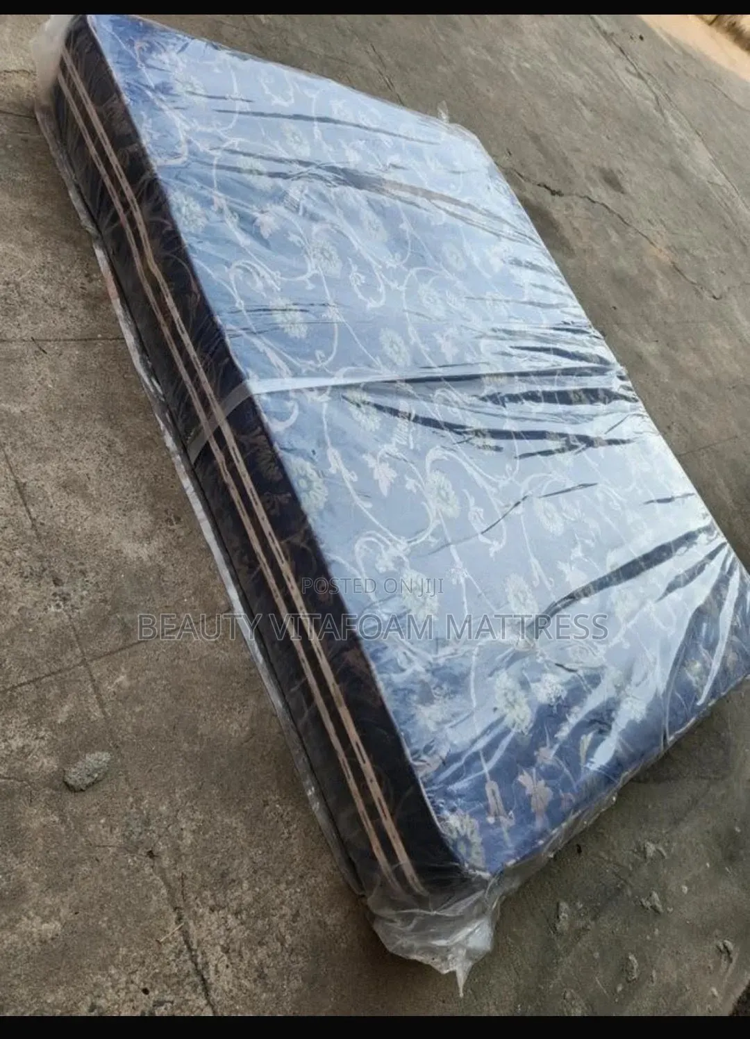 Supreme 5ftx6x10in