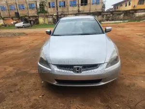 Honda Accord 2005 Silver