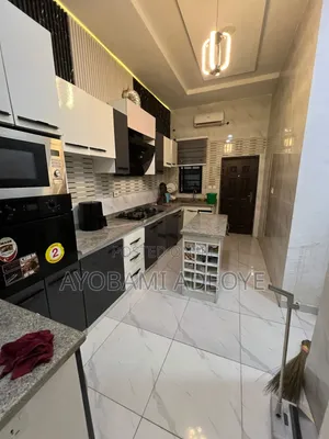Furnished Mini Flat in Dpk Estate, Chevron for rent