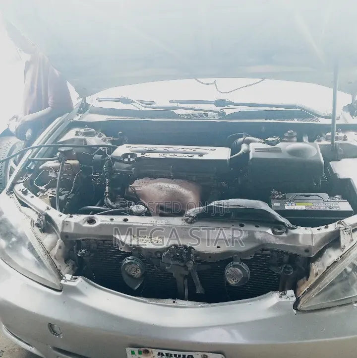 Toyota Camry 2004 Silver