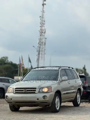 Toyota Highlander 4x4 2005 Gold