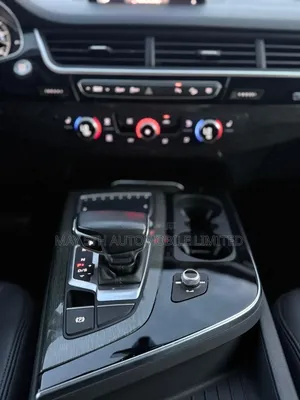 Audi Q7 2018 Silver