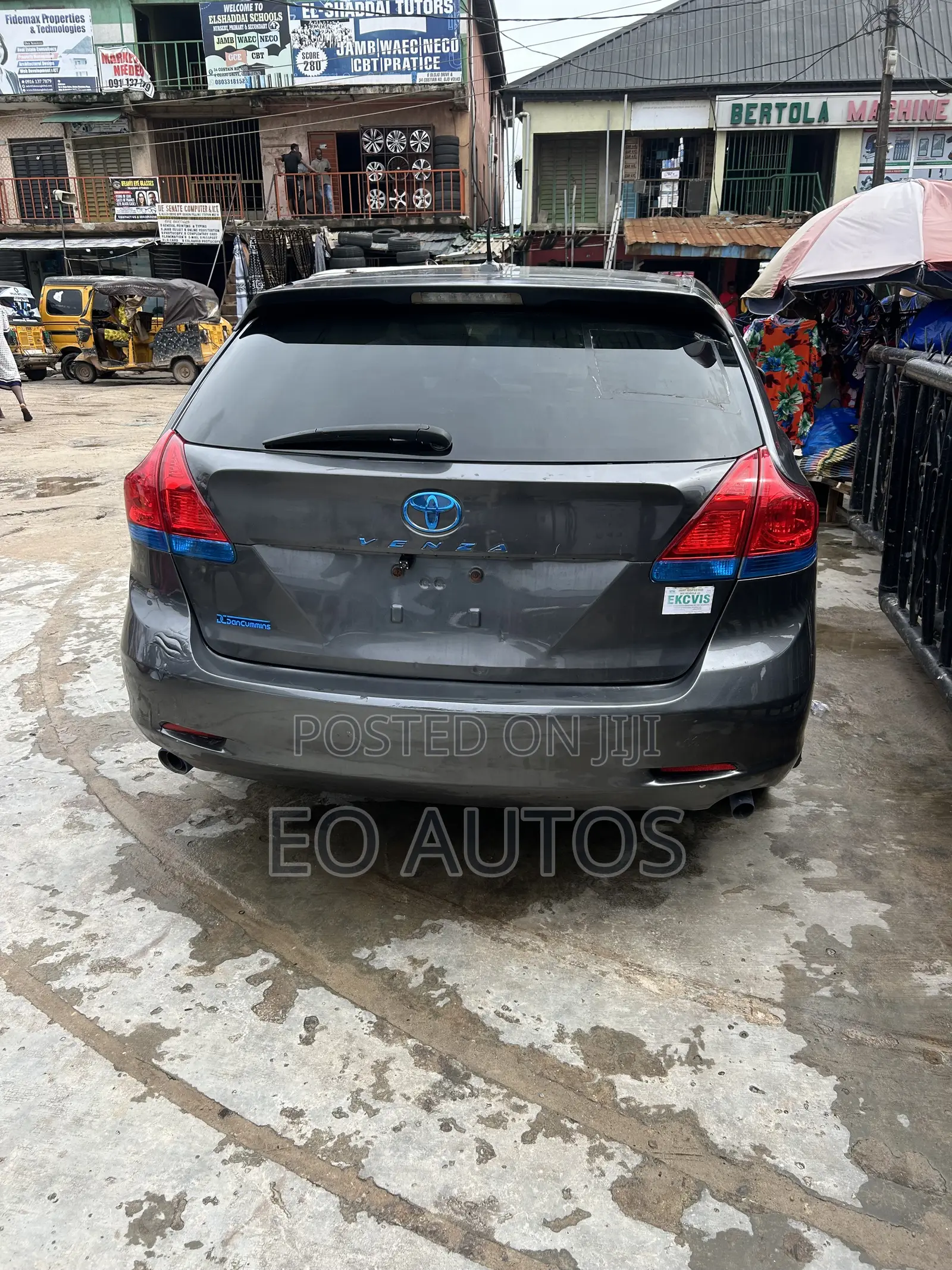 Toyota Venza XLE 2010 Gray