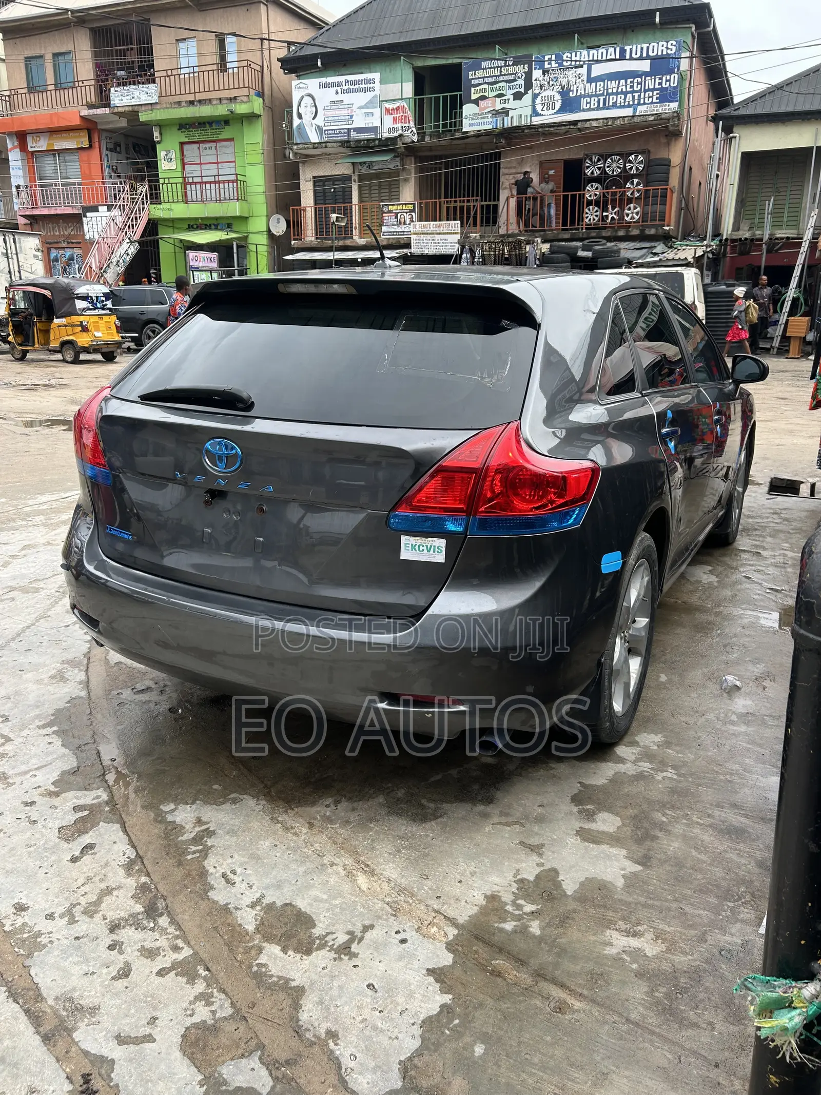 Toyota Venza XLE 2010 Gray