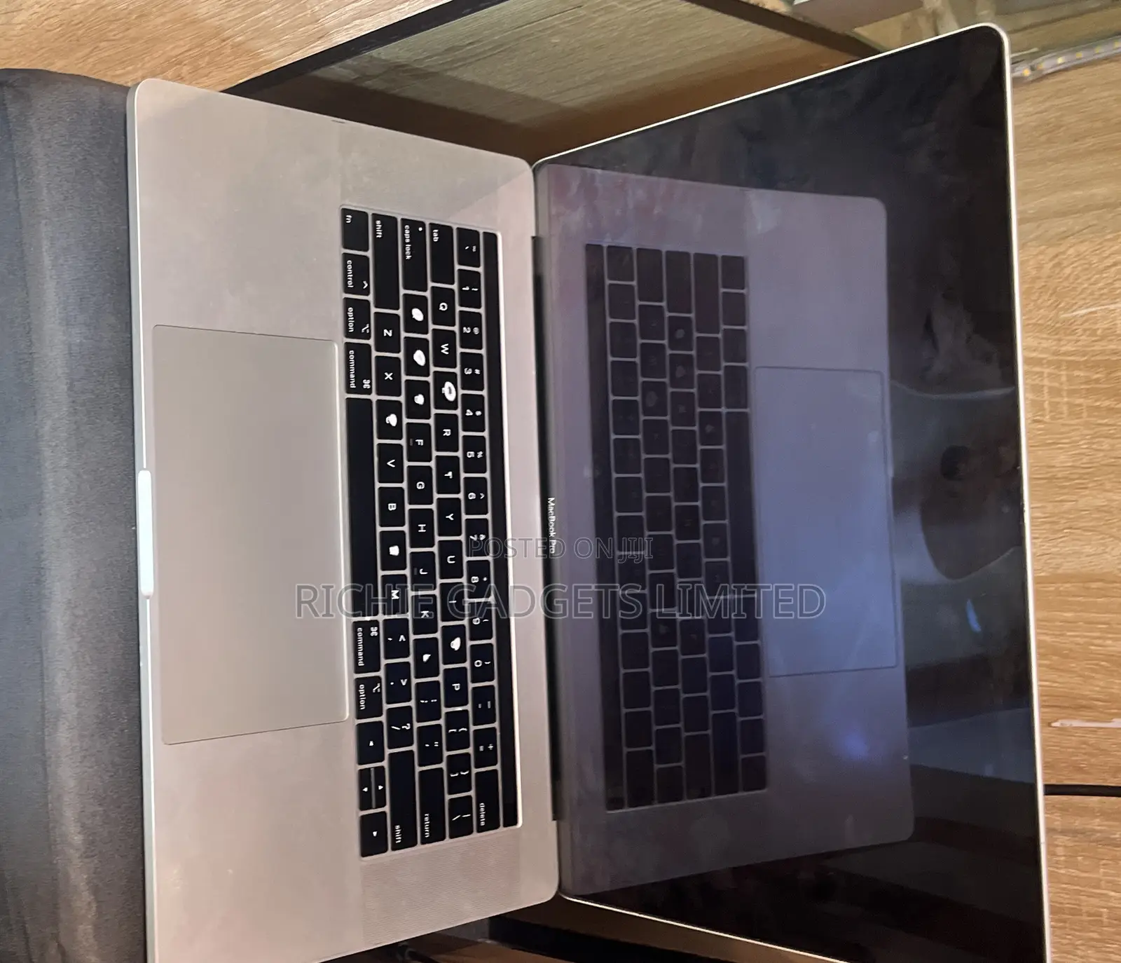 Laptop Apple MacBook Pro 2019 16GB Intel Core i9 SSD 512GB