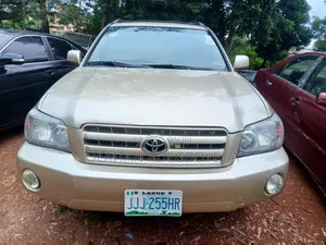Toyota Highlander 2005 Gold
