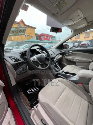 Ford Escape SE 4dr SUV (1.6L 4cyl Turbo 6A) 2014 Red