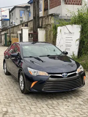 Toyota Camry 2016 Blue