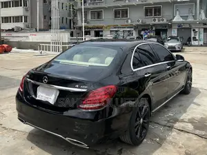 Mercedes-Benz C300 2015 Black