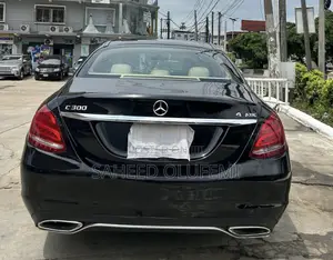 Mercedes-Benz C300 2015 Black