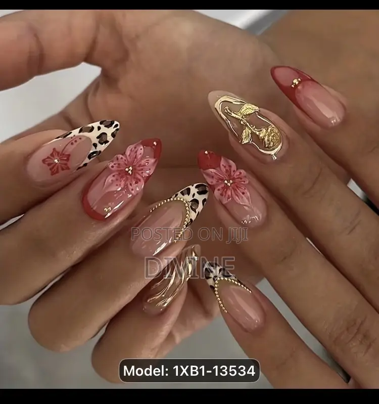 Press-on Nails