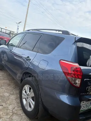 Toyota RAV4 2008 Blue