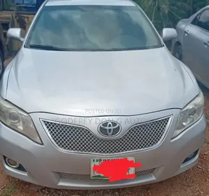 Toyota Camry 2009 Silver