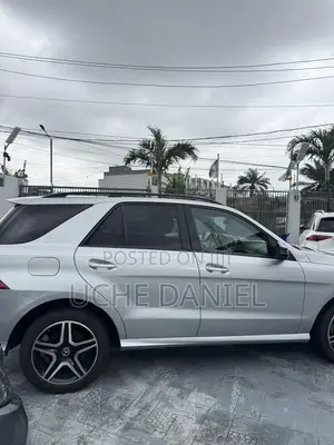 Mercedes-Benz GLE-Class 2016 Silver