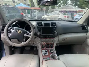 Toyota Highlander 2012