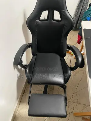 Black Leather Gaming/Office Chair