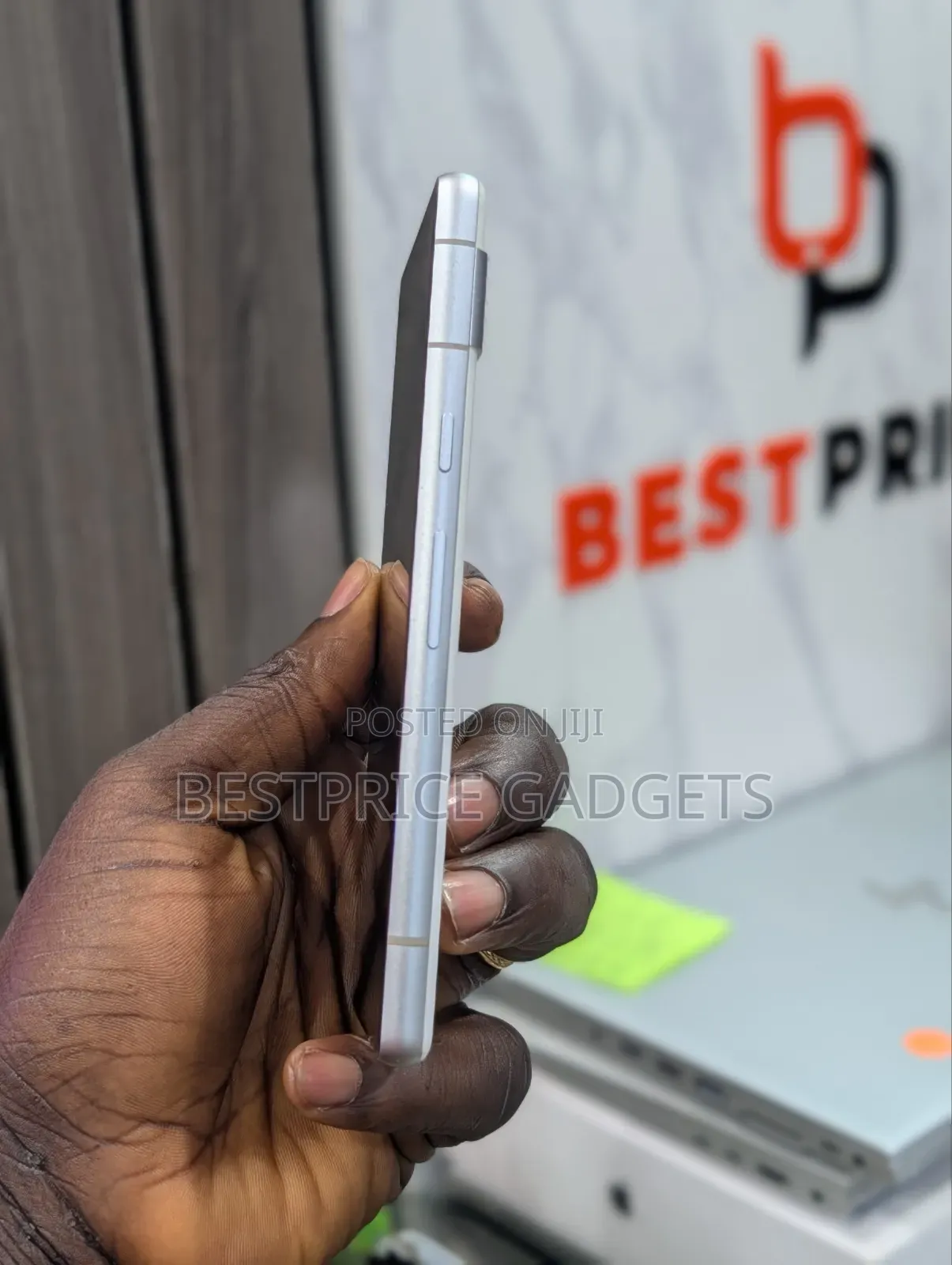 Google Pixel 7a 128 GB White