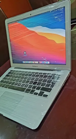 Laptop Apple MacBook Air 2015 8GB Intel Core i5 SSD 128GB
