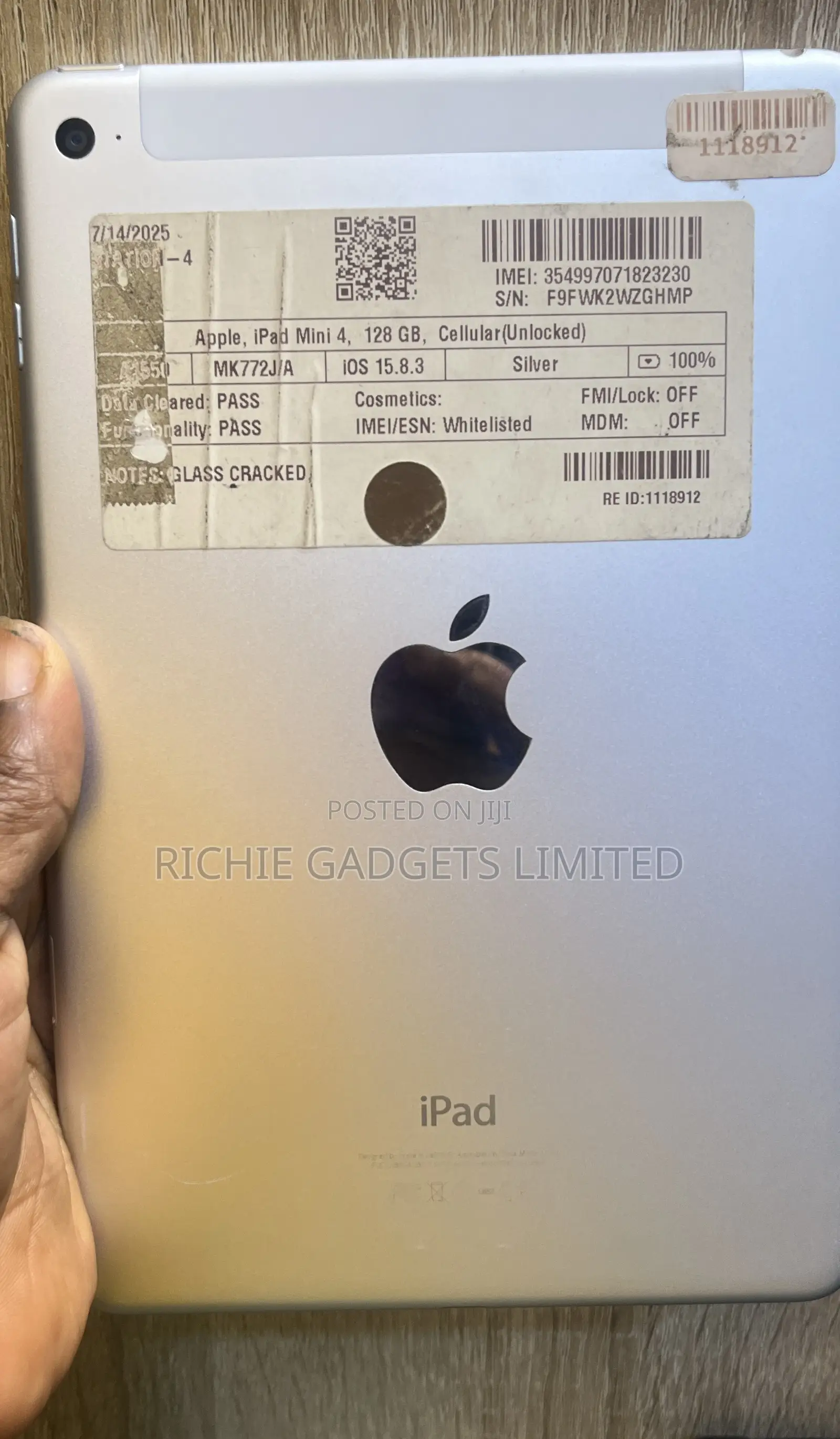 Apple iPad mini 4 128 GB Gray