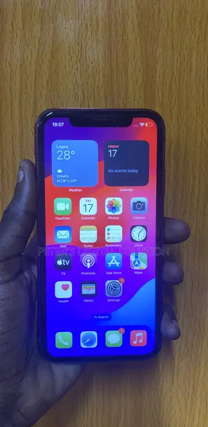 Apple iPhone XR 64 GB Red