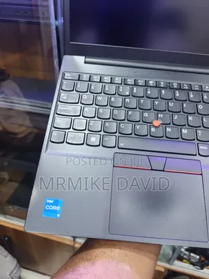 Laptop Lenovo ThinkPad E15 16GB Intel Core i5 SSD 512GB
