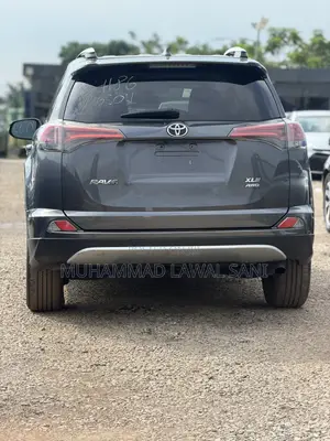 Toyota Camry 2016 Gray