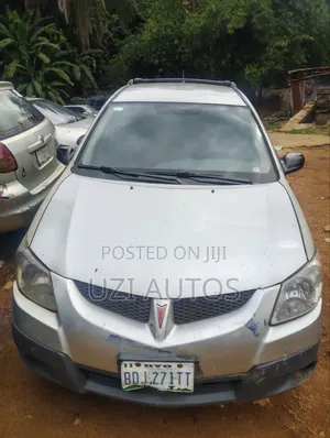 Pontiac Vibe Automatic 2004 Silver