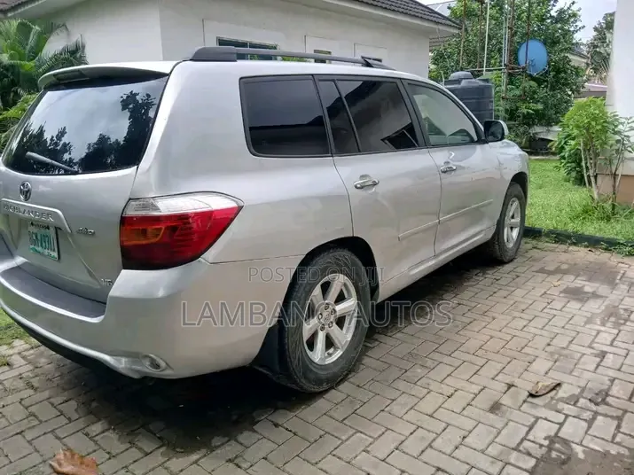Toyota Highlander 2008 Silver