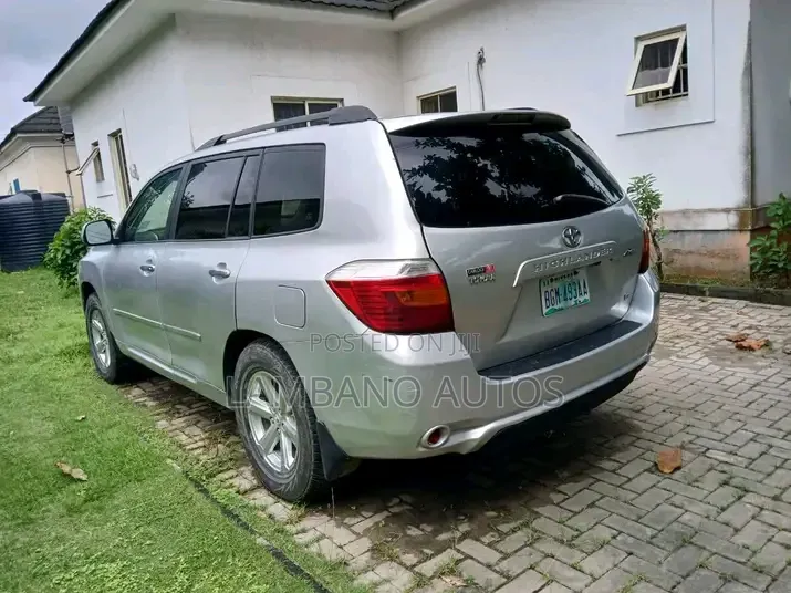 Toyota Highlander 2008 Silver