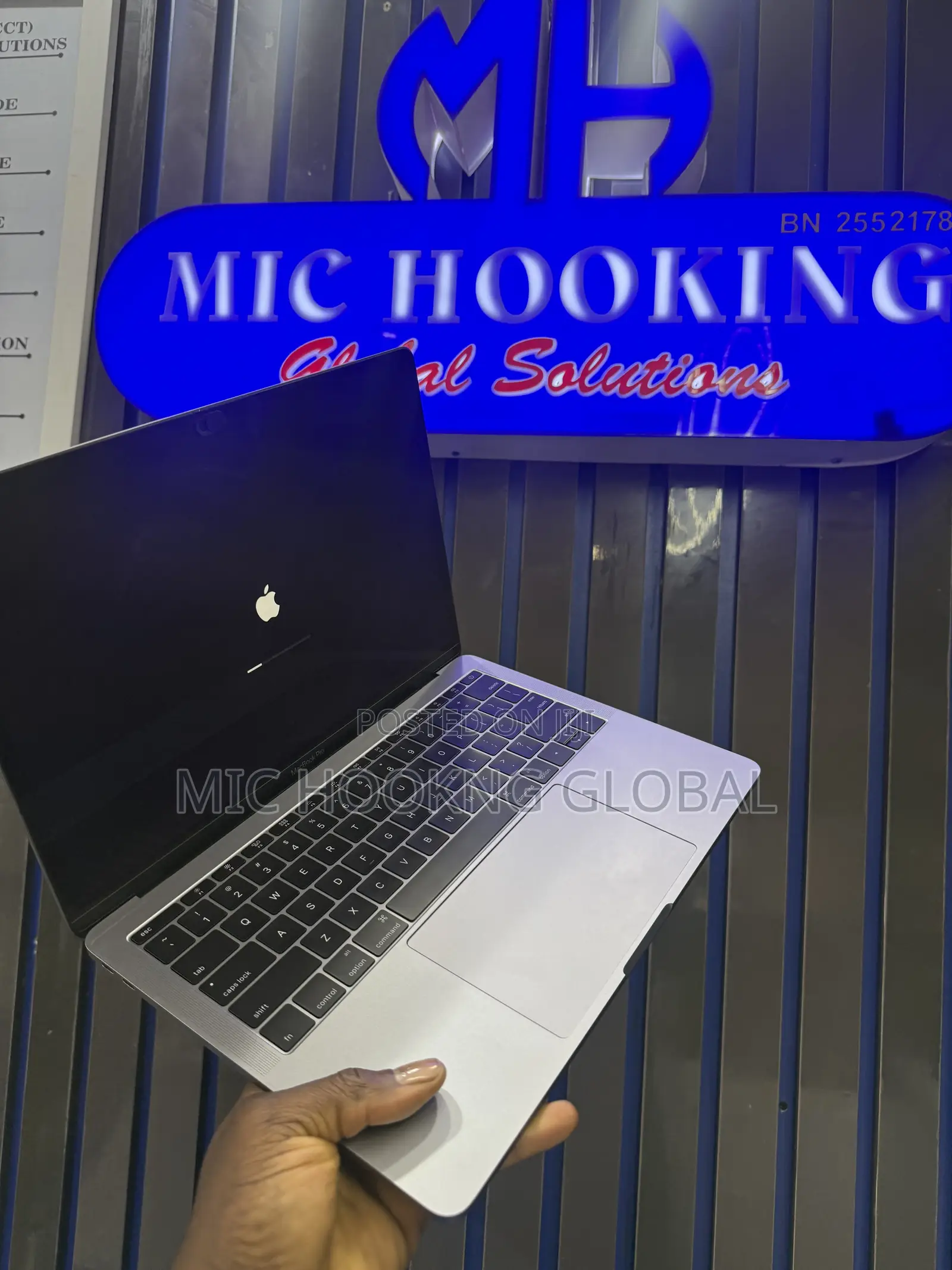 Laptop Apple MacBook Pro 2017 16GB Intel Core i5 SSD 256GB