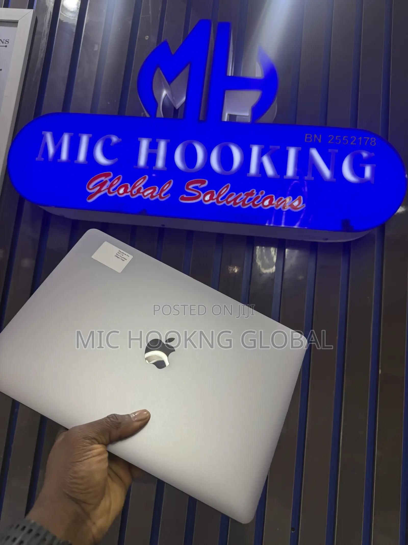 Laptop Apple MacBook Pro 2017 16GB Intel Core i5 SSD 256GB