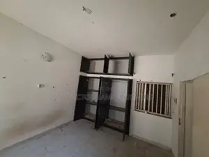 3bdrm Block of Flats in Wuse 2 for rent