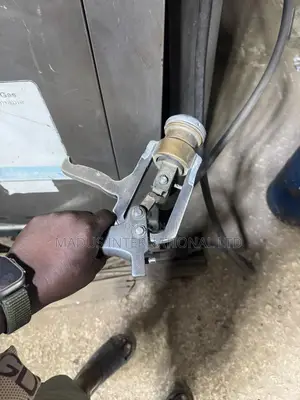 Gas Refilling Nozzles