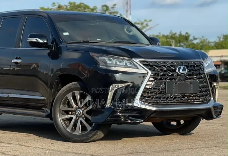 Lexus LX 570 2012 Black