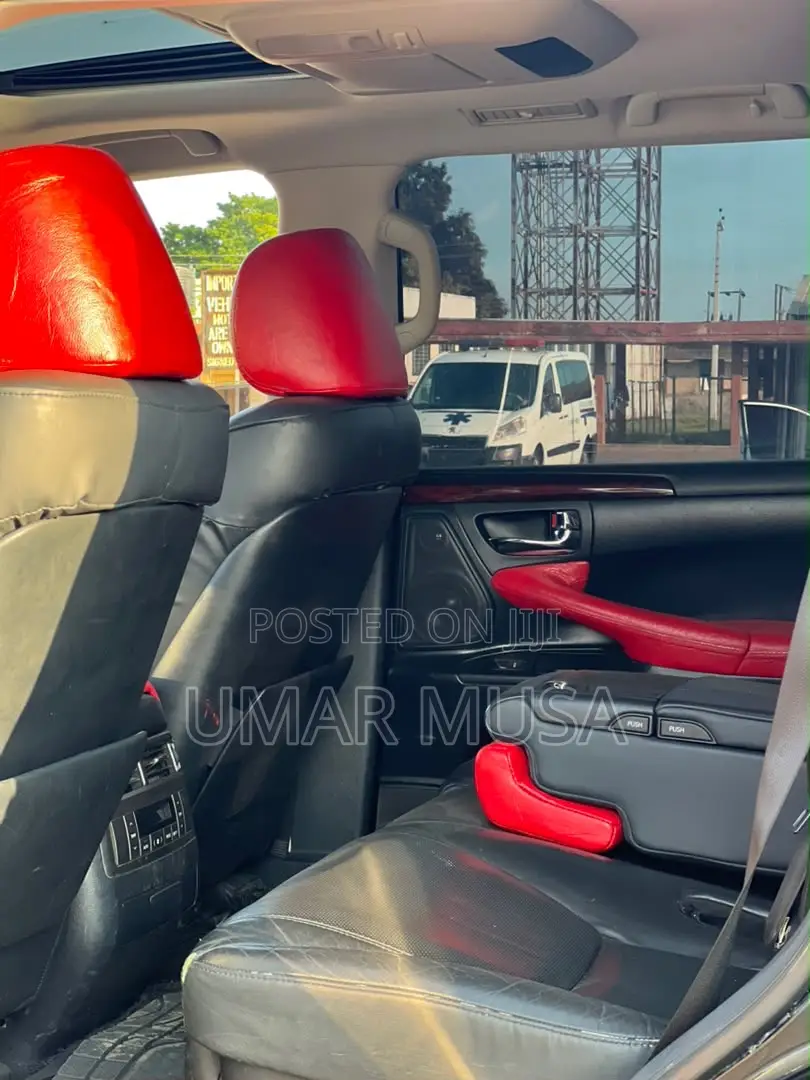 Lexus LX 570 2012 Black