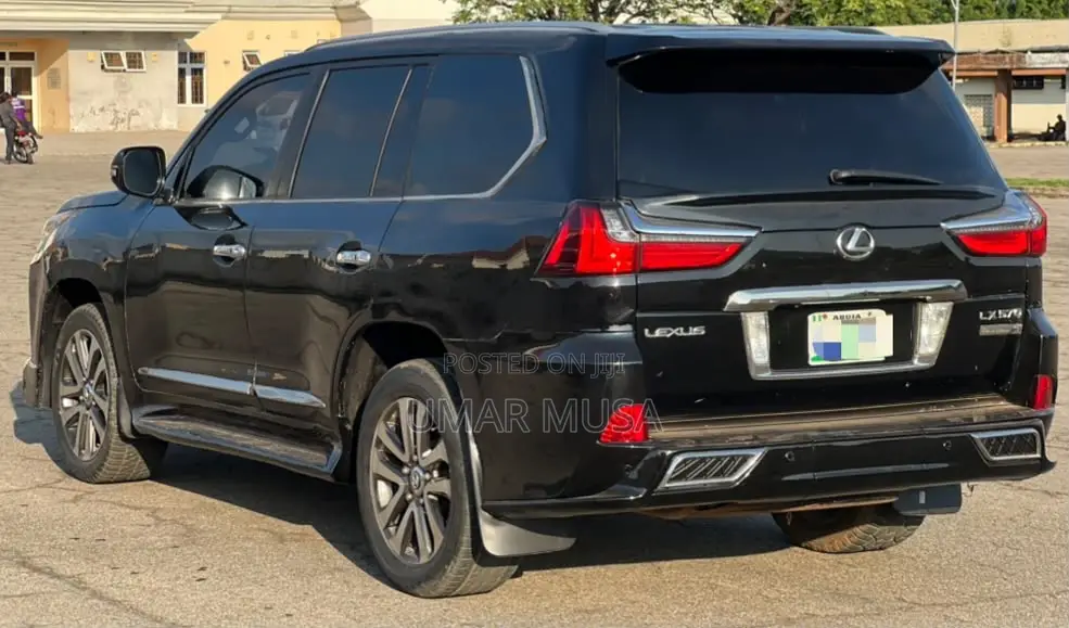 Lexus LX 570 2012 Black