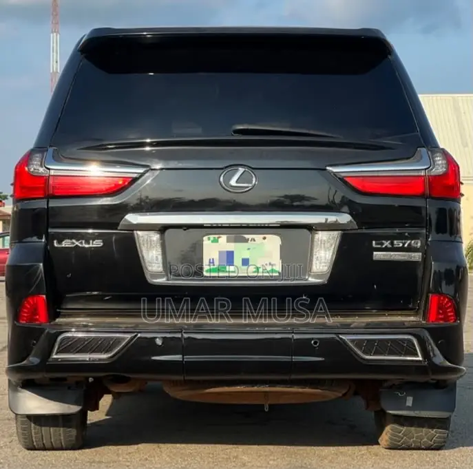 Lexus LX 570 2012 Black