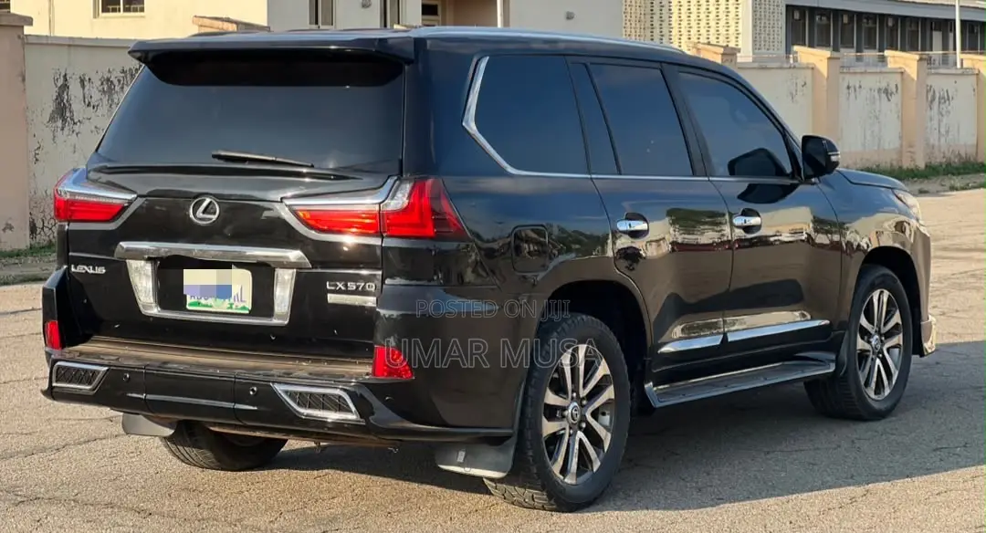 Lexus LX 570 2012 Black