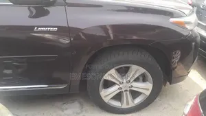 Toyota Highlander 2013 Beige