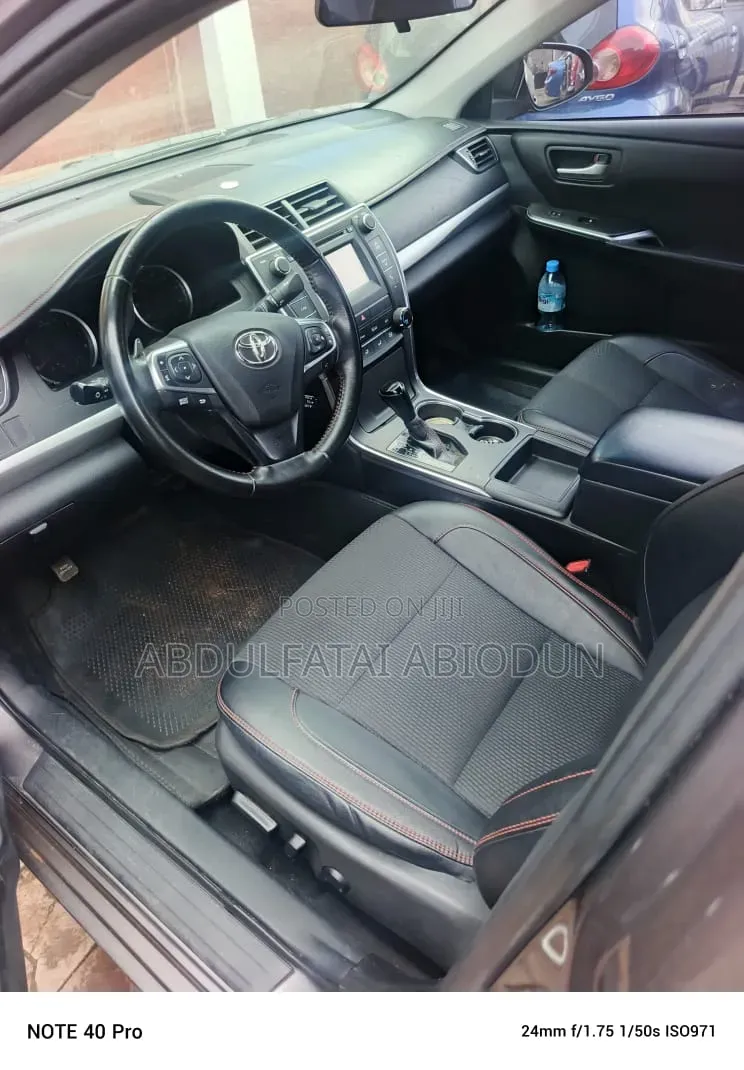 Toyota Camry 2016 Gray