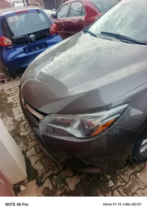 Toyota Camry 2016 Gray