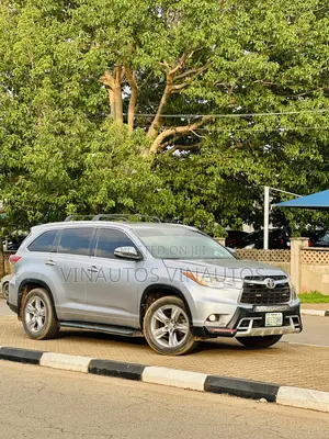 Toyota Highlander 2015 Silver