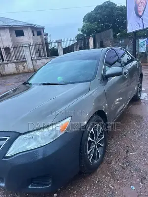 Toyota Camry 2010 Gray