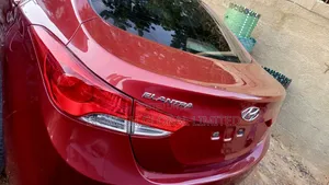 Hyundai Elantra 2014 Red