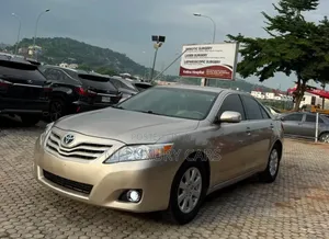 Toyota Camry 2010 Gold