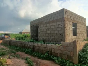 3bdrm Block of Flats in Self-Contain, Nasarawa for sale